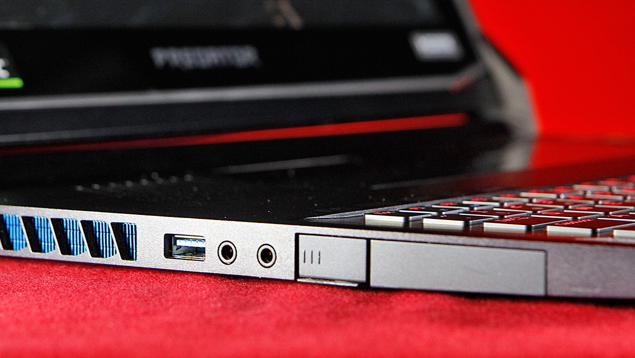 Acer Predator Triton 900