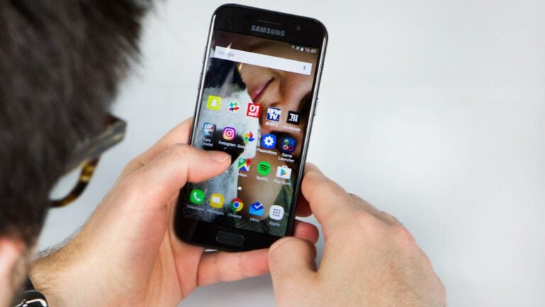 Samsung Galaxy A3 (2017) - Fiche technique - 01net.com