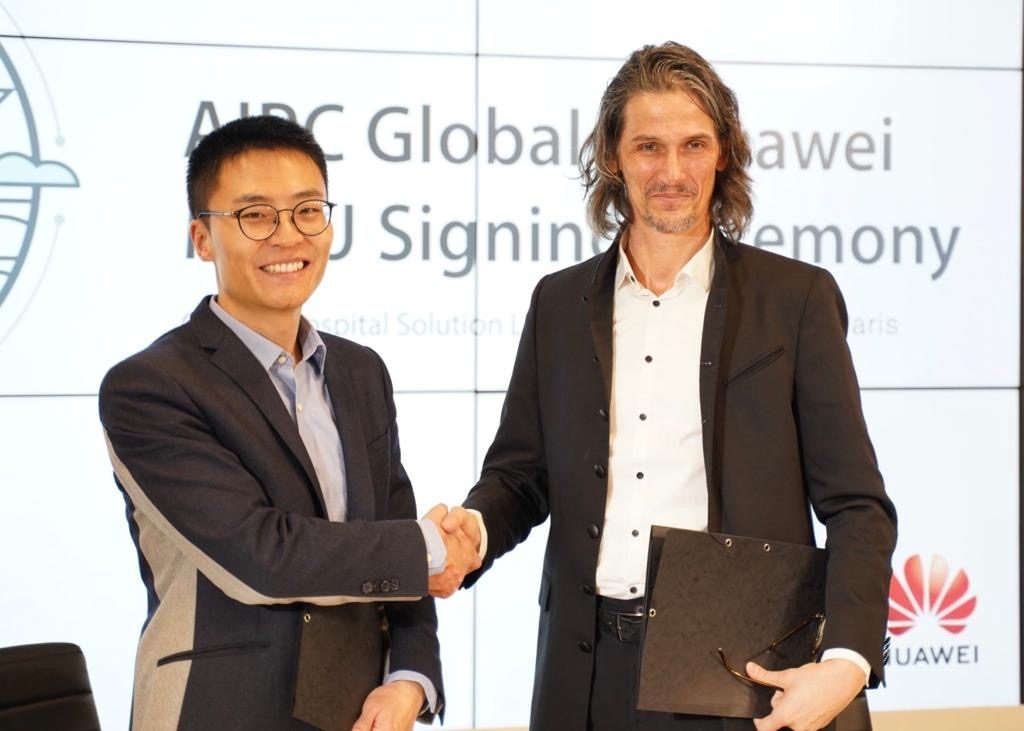 Shi Weiliang, Président de Huawei France, et Mario Christiani, Executive Chairman de Schnell.