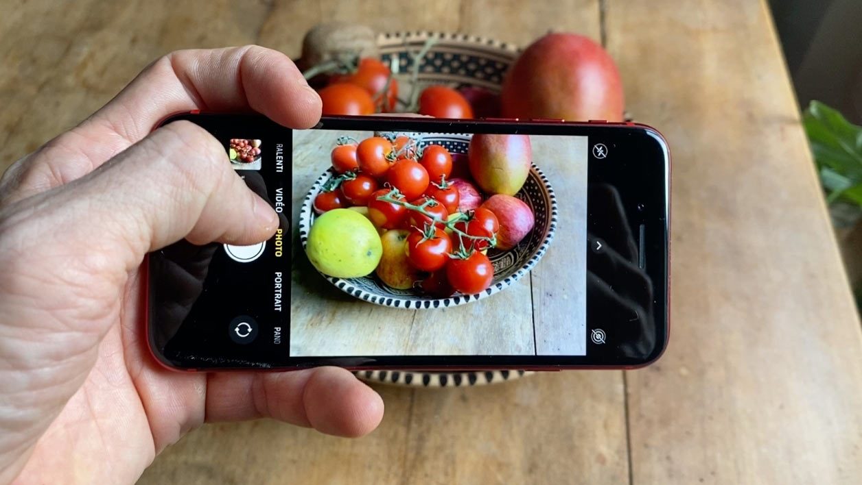 En pleine lumière, l'iPhone SE fait de belles photos