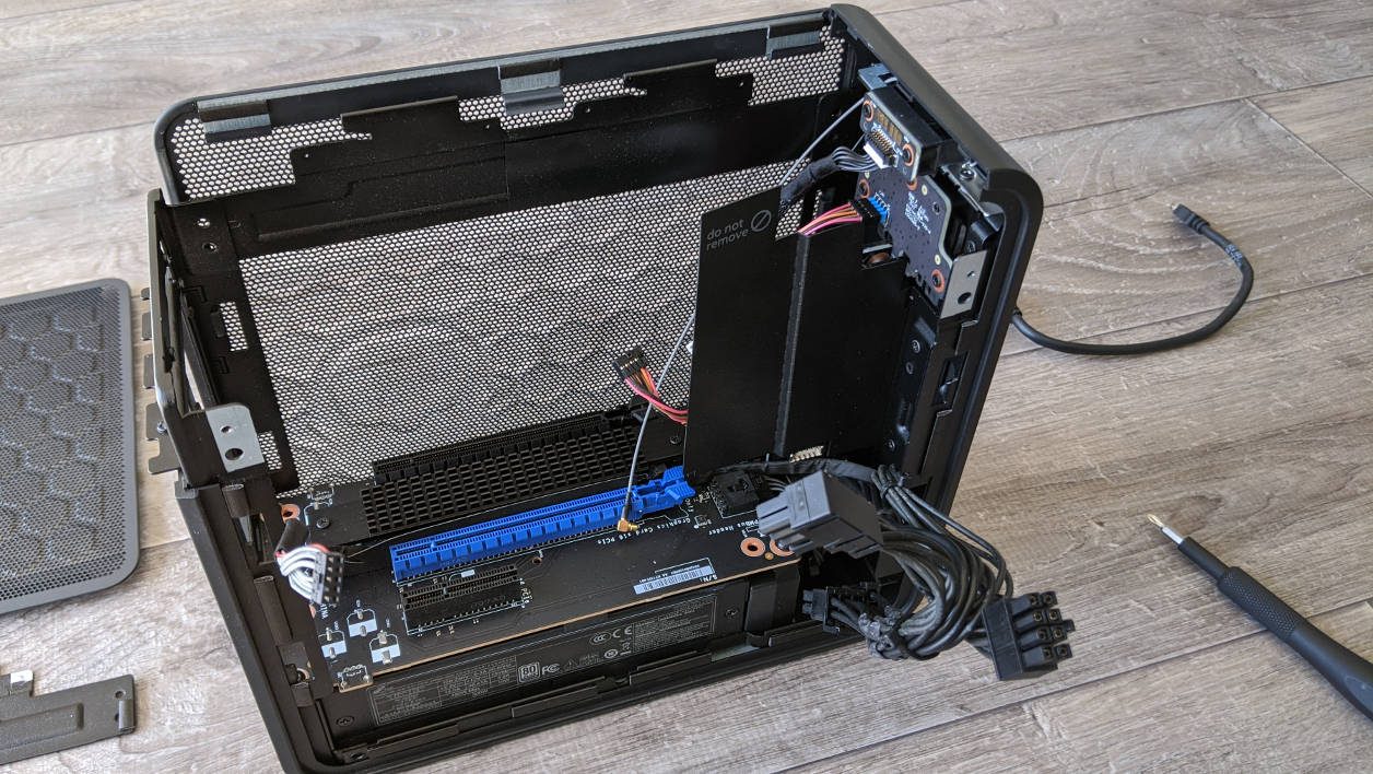 Intel NUC 9 Extreme Kit