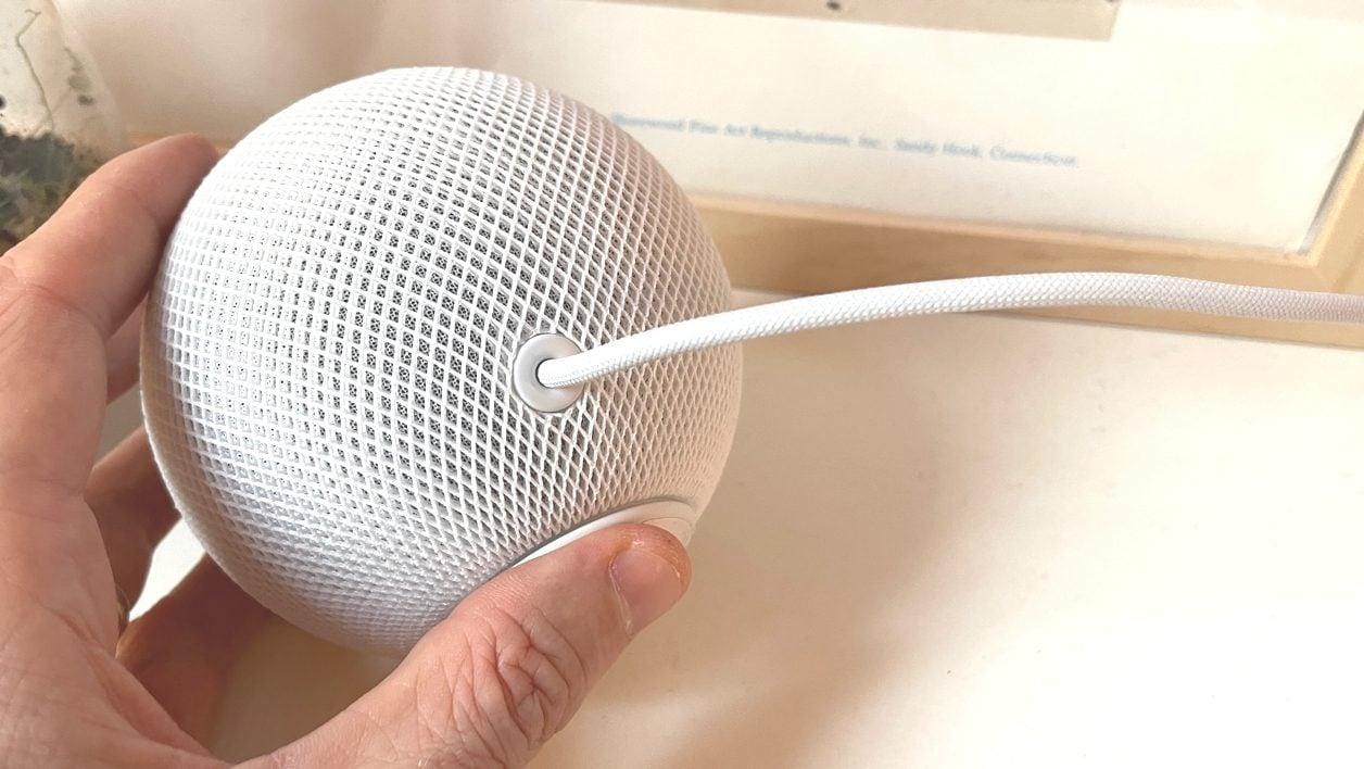 Le câble d'alimentation du HomePod mini