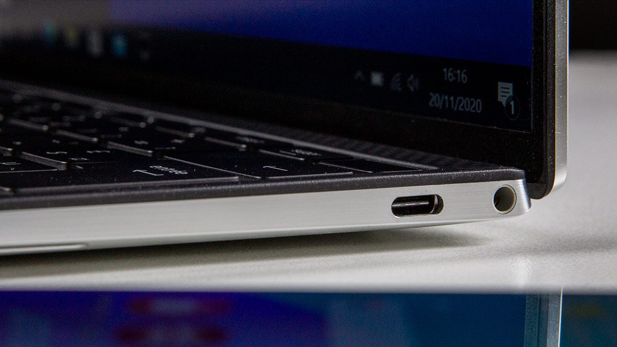 Dell XPS 13 FHD bn93214sb