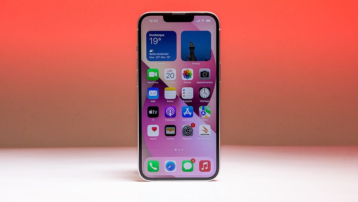 Test de l'iPhone 13 : toujours le meilleur compromis entre taille d'écran,  performance et prix