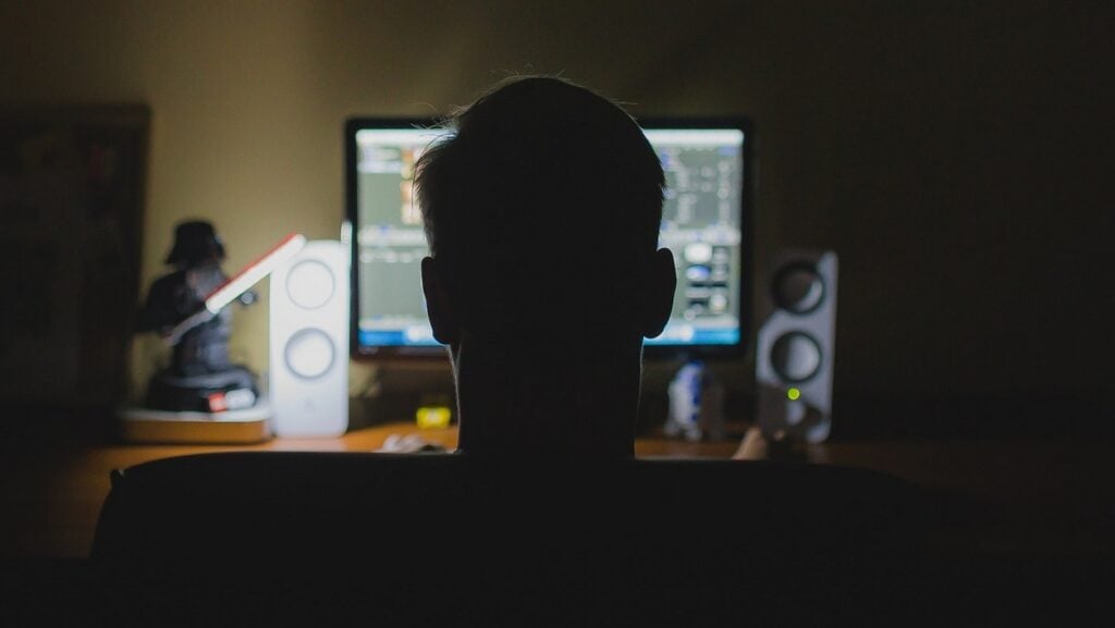 Un homme a réussi à pirater sa banque grâce à une IA gratuite.