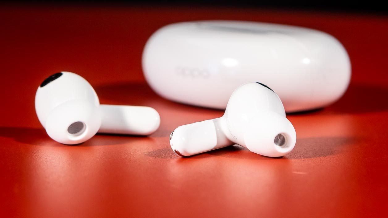 Comparatif Duel : Apple AirPods Pro (2e génération) vs AirPods Pro - Les  Numériques