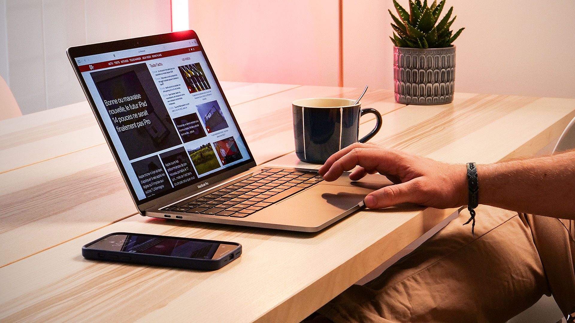 MacBook : Apple change la police du clavier des Mac