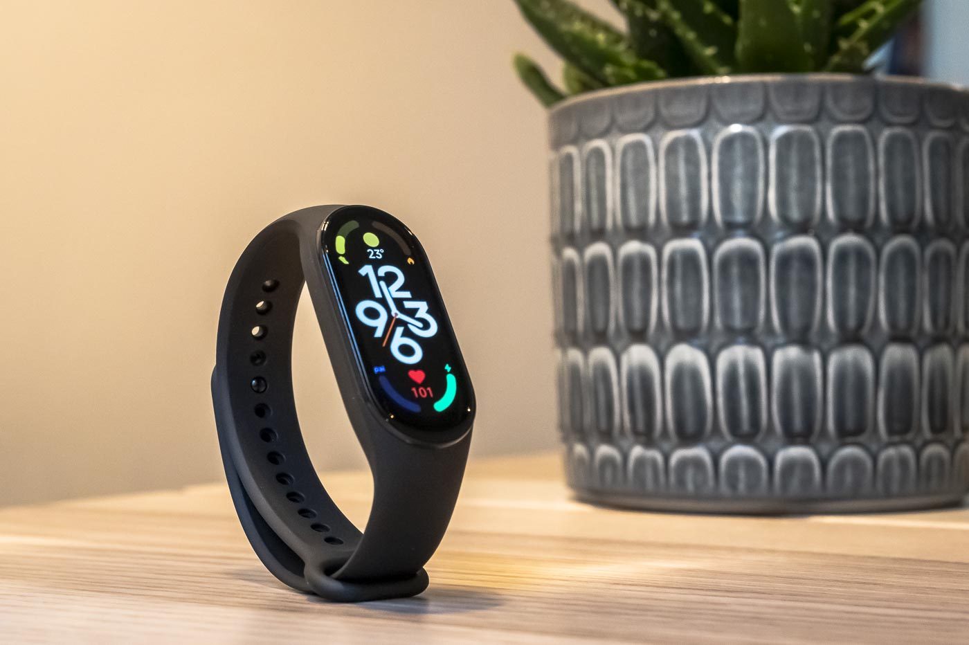 Test du Xiaomi Mi Band 7 : petit bracelet, petit prix et… petites