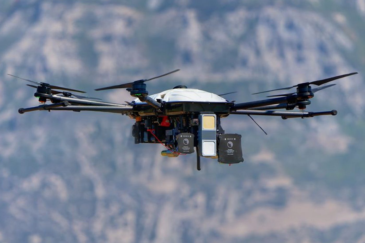 Utilisation des drones par les forces de l’ordre : les manifestants bientôt prévenus par dispositif sonore ?