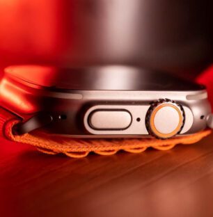 La Watch Ultra, d'Apple, a un boîtier plus épais que ses soeurs, mais l'autonomie pour le justifier.