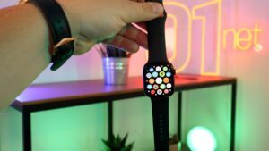 Les deux Watch, SE et Series 8, fonctionnent sous watchOS 9.