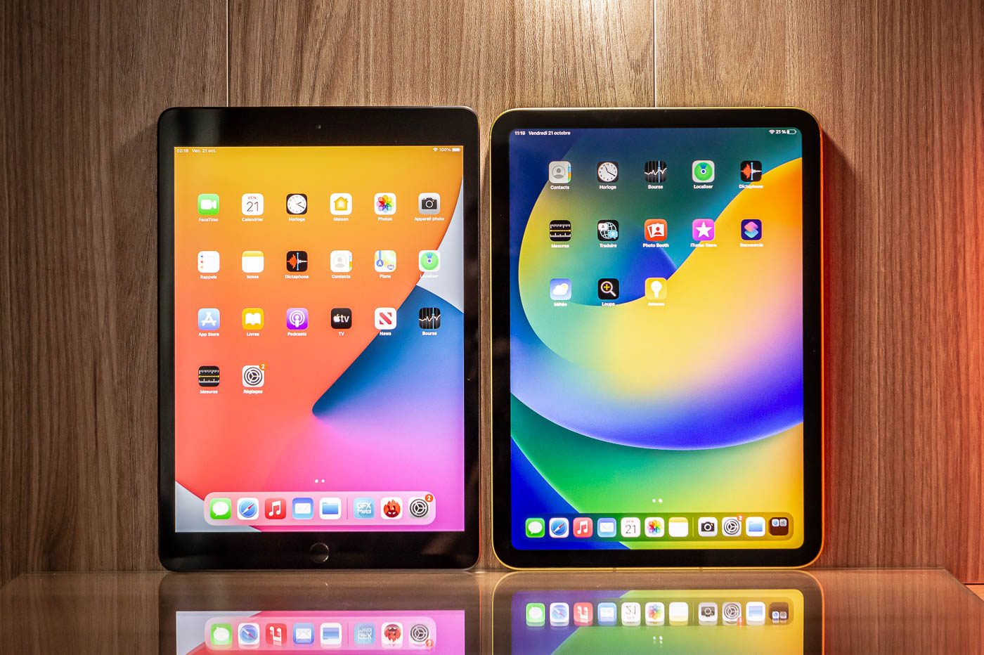L'iPad de 9e génération à gauche. A droite, l'iPad de 10e génération.