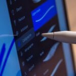 L'interface d'une application réagit lorsque l'Apple Pencil le survole.