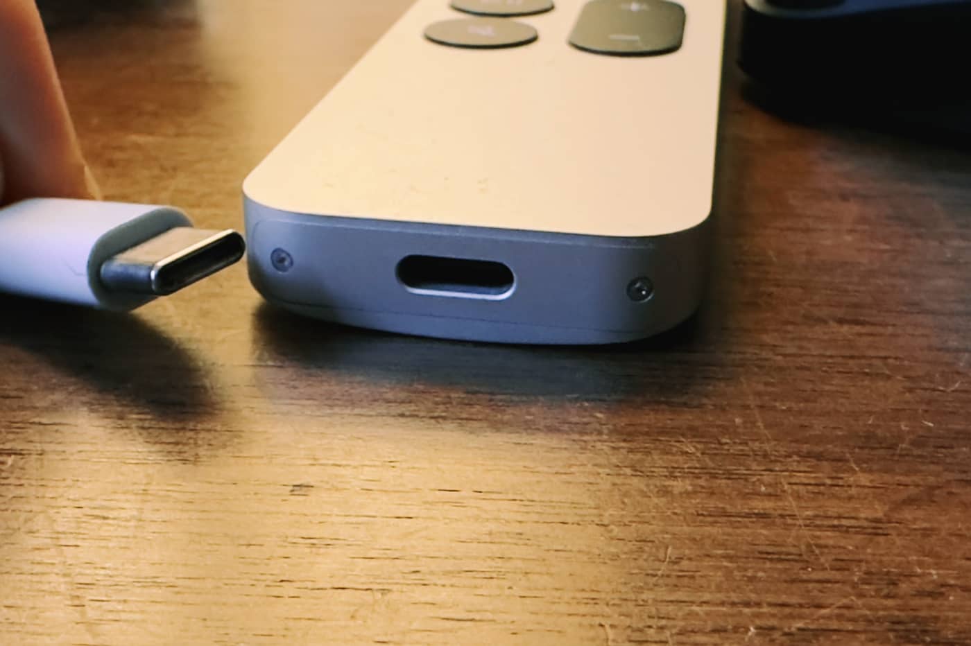 La Siri Remote de l'Apple TV 4K 2022 passe à l'USB-C.