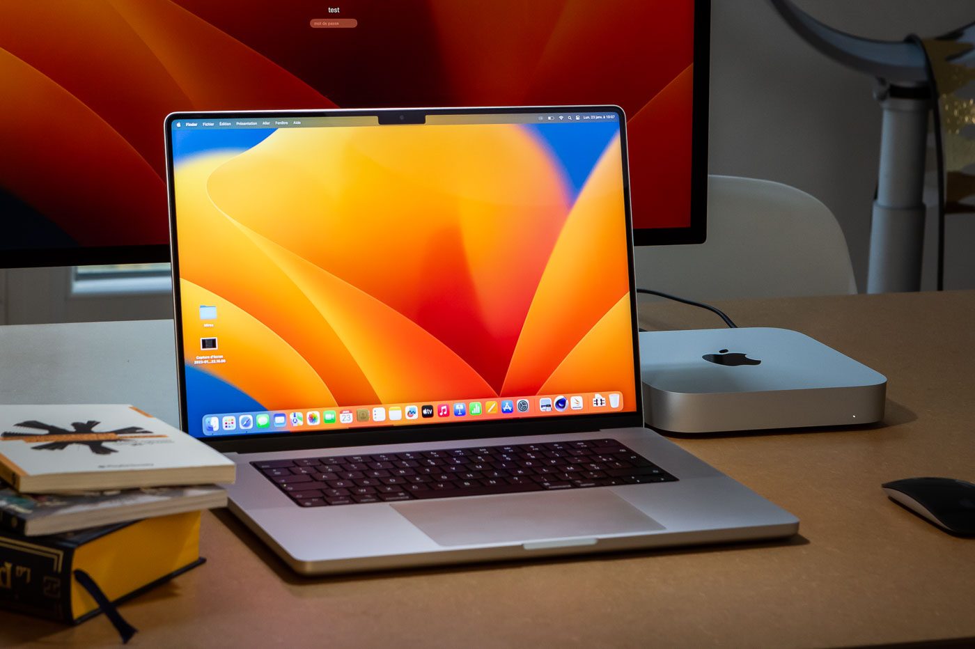 Le MacBook Pro 16 pouces 2023, animé par un M2 Pro.