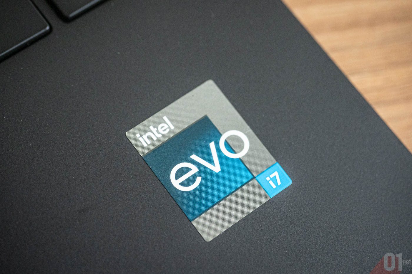 Certifié EVO, l’appareil sort de veille instantanément et son Core i7 a du jus… mais pas assez pour les jeux vidéo et les applications 3D les plus gourmandes. © Adrian BRANCO / 01net.com