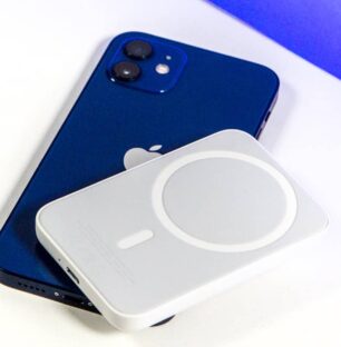 Apple, la batterie MagSafe pour l'iPhone 12.