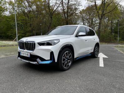 BMW iX1