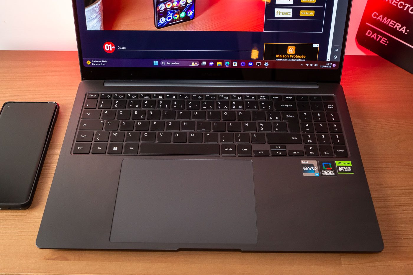 Le pavé tactile du Galaxy Book3 Ultra est gigantesque !