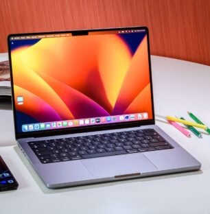 Le MacBook Pro 14 pouces 2023, d'Apple.