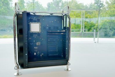 Le Mac Pro 2023 conserve le même châssis modulaire.