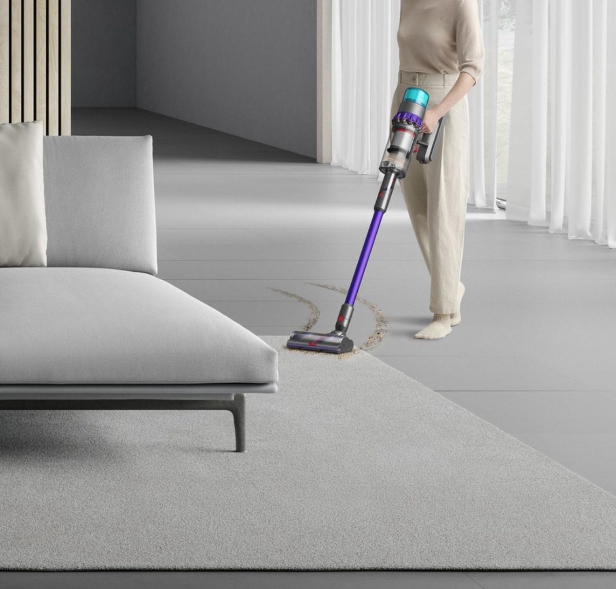 Comparatif de l'aspirateur balai Dyson V8 et du Dyson V10.