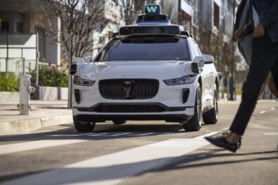 waymo jaguar autonome