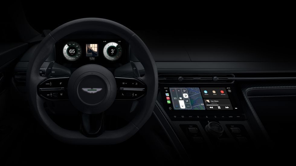 Apple Aston Martin Carplay