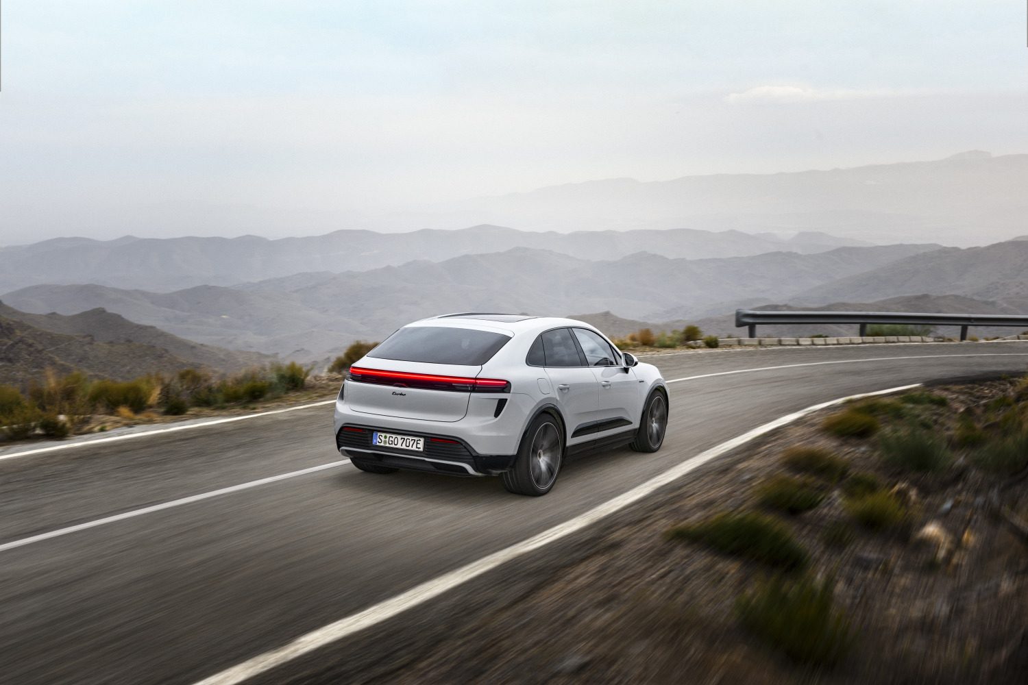 Porsche Macan Electrique 2024 Arriere