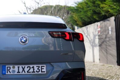 Essai Bmw Ix2 Suv Coupe Electrique Arriere Feu