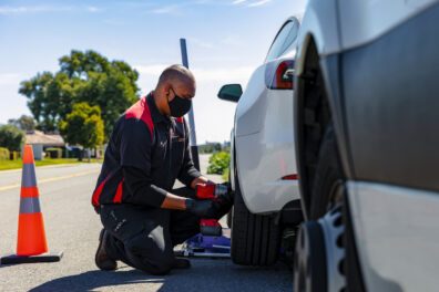 Tesla Service Entretien