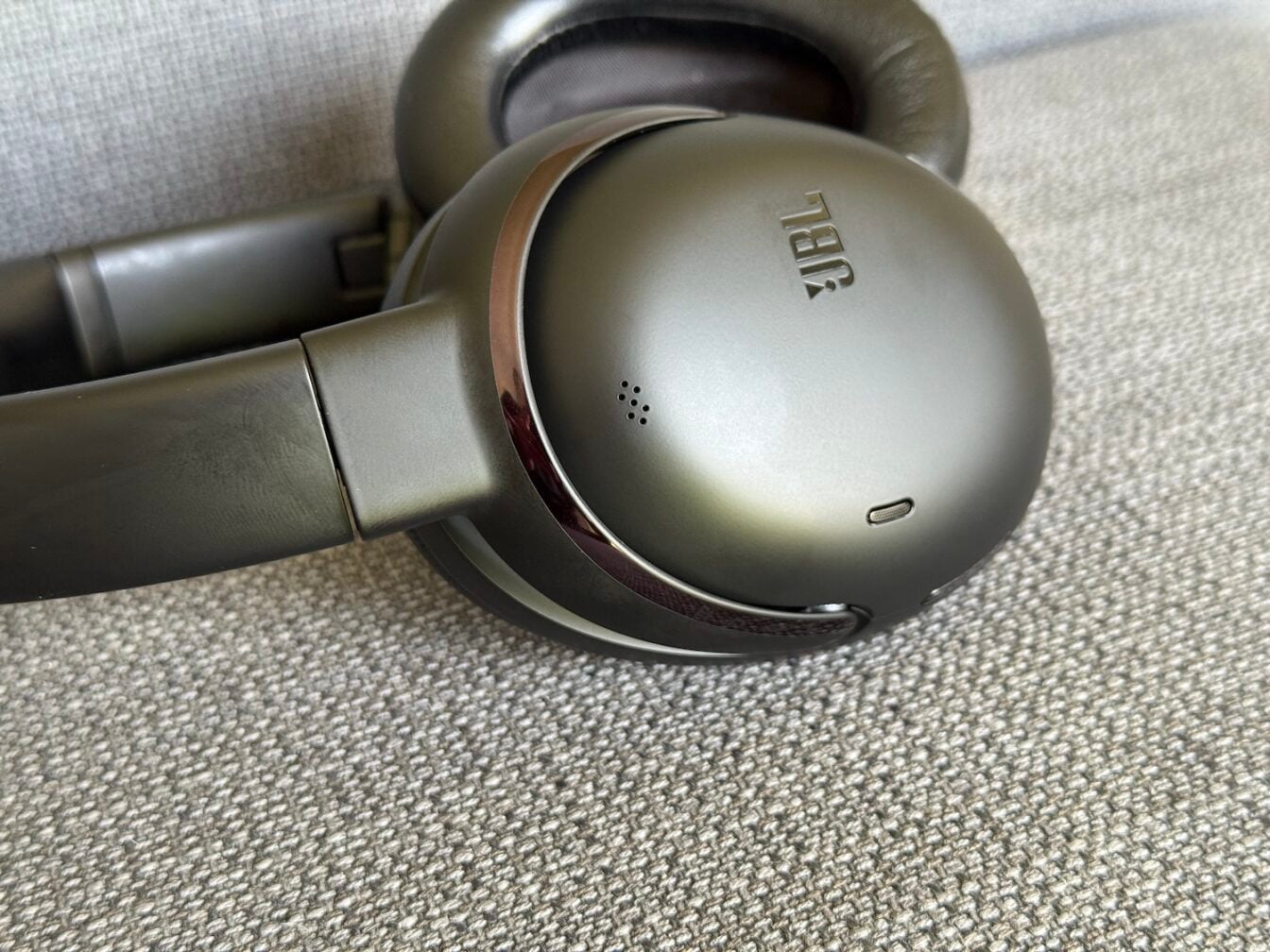 Test JBL Tour One M3 : notre avis sur le casque haut de gamme