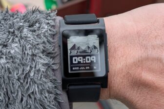 Pebble Montre