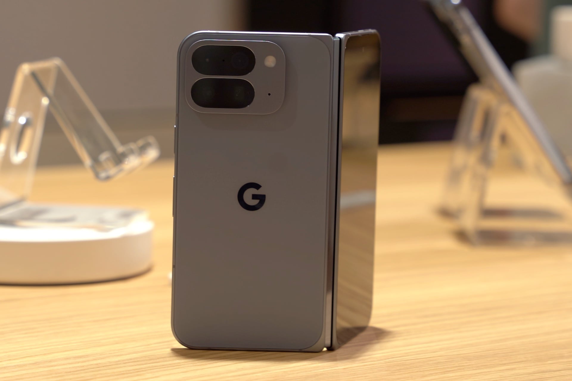 Google Pixel 10 Fold 4