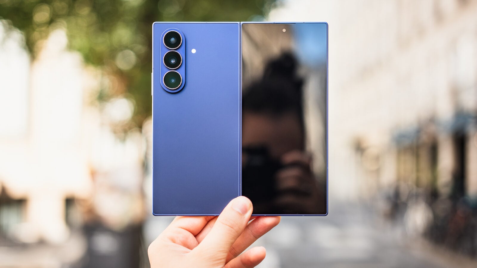 Galaxy Z Fold 7 iki süper pratik özelliği kurtarıyor