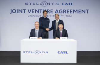 Stellantis et CATL vont investir jusqu’à 4,1 milliards d’euros dans une coentreprise pour la construction d’une usine de batteries LFP à grande échelle en Espagne