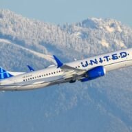 Boeing 737 Percuté Objet