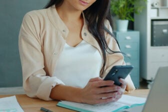 Telephone Femme Travail Ordinateur