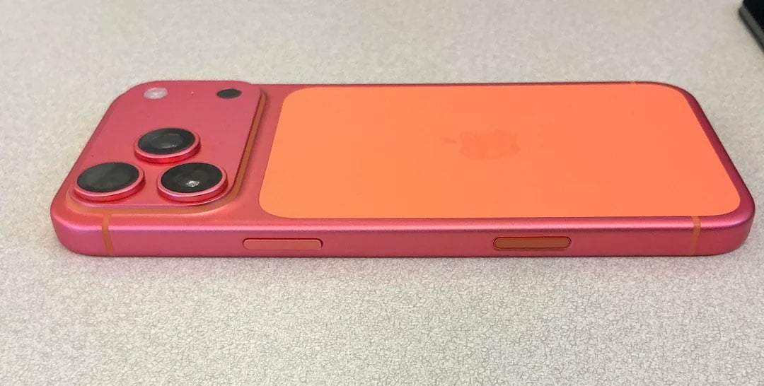 Update On Orange iPhone 17 Pro Max That Turned Rose Gold 4