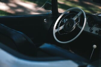 Voiture Thermique Illustration
