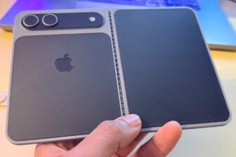 iPhone Fold Impression 3d