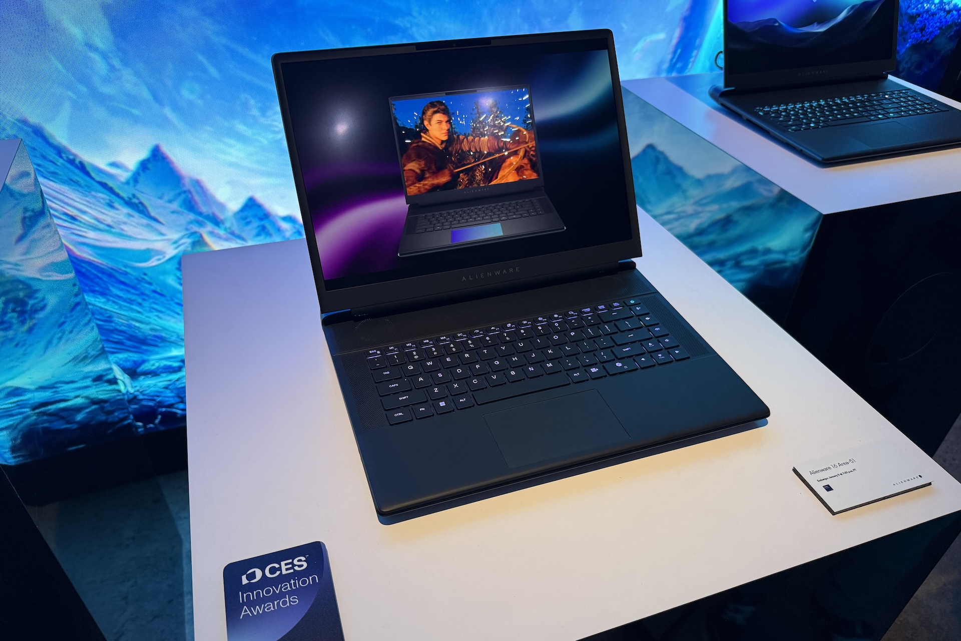 Alienware 2025 3