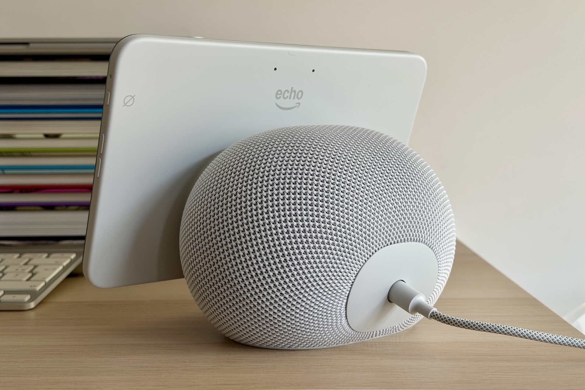 Amazon Echo Show 8 3