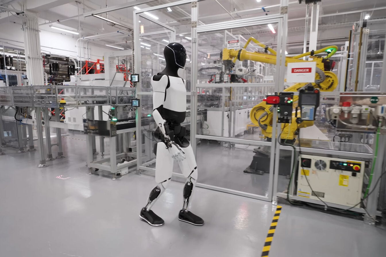 « C’était la seule façon »: Elon Musk fait une confidence sur le robot Tesla Optimus