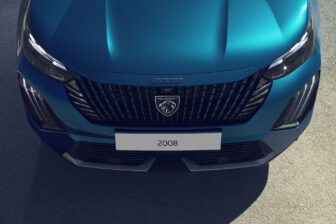 Peugeot 2008 Hybrid