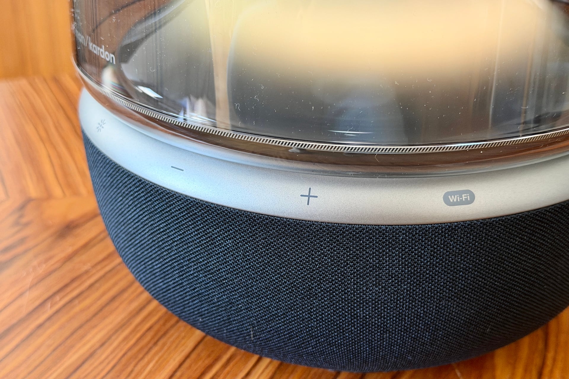 Harman Kardon Aura Studio 5 Wi Fi 7