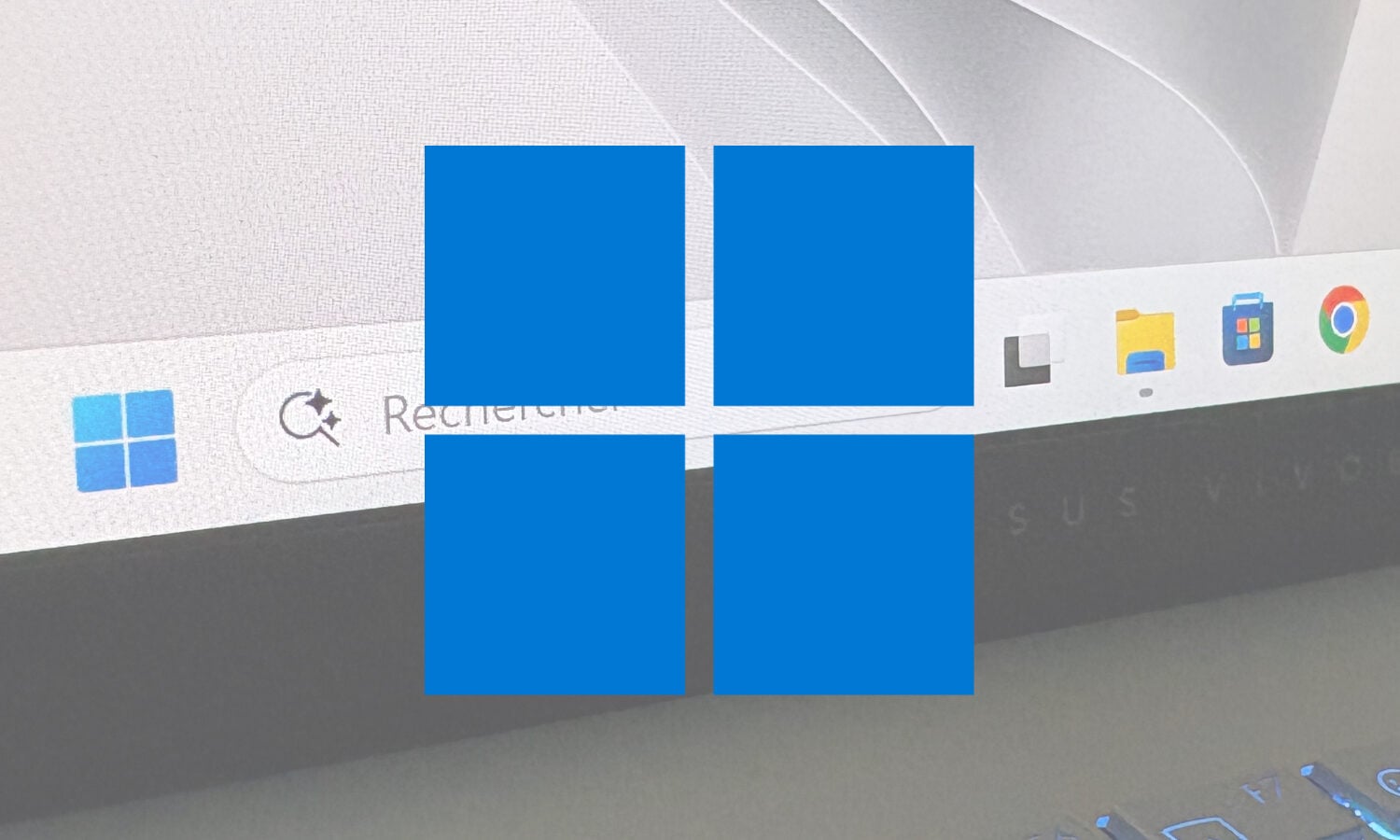 yeni görev çubuğu yeniden konumlandırılabilir ve yeniden boyutlandırılabilir olacak