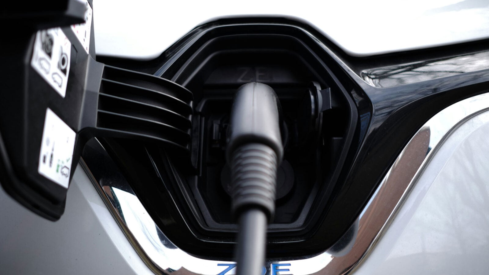 Fransızlar kullanılmış elektrikli arabalara akın ediyor