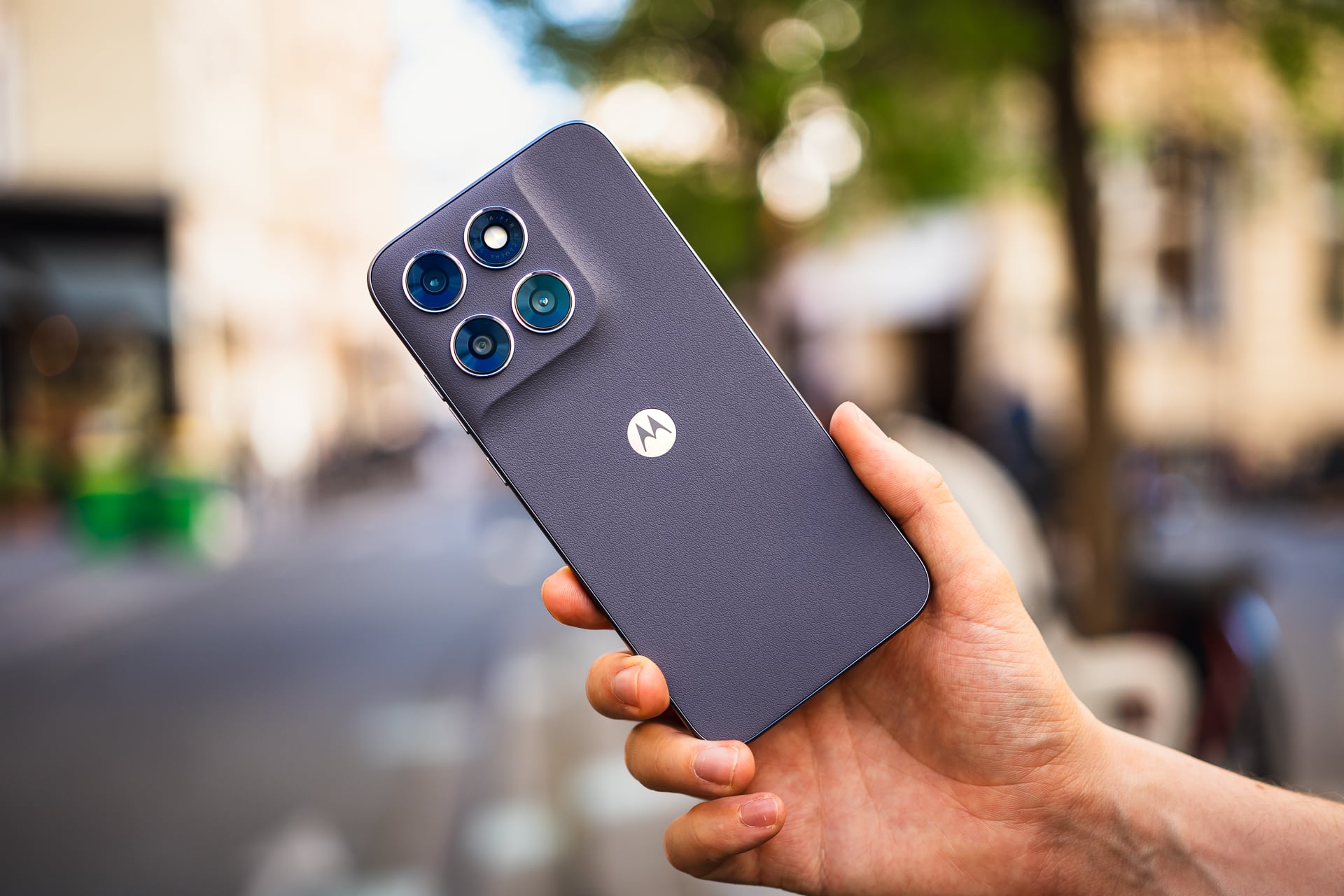 Motorola G67