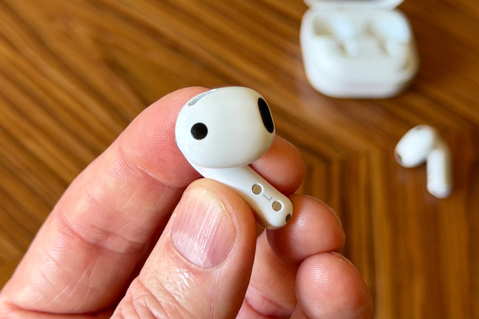 Samsung Galaxy Buds4 12